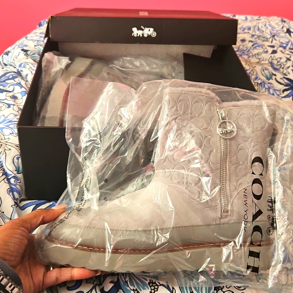 Coach boots
